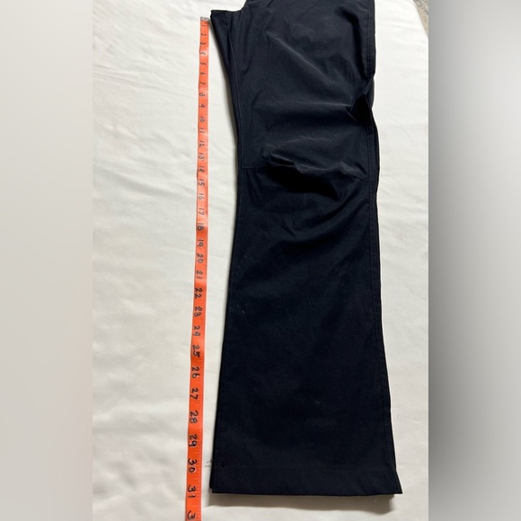 EDDIE BAUER Men’s Navy blue flat front pants size 34/32. - Picture 12 of 12